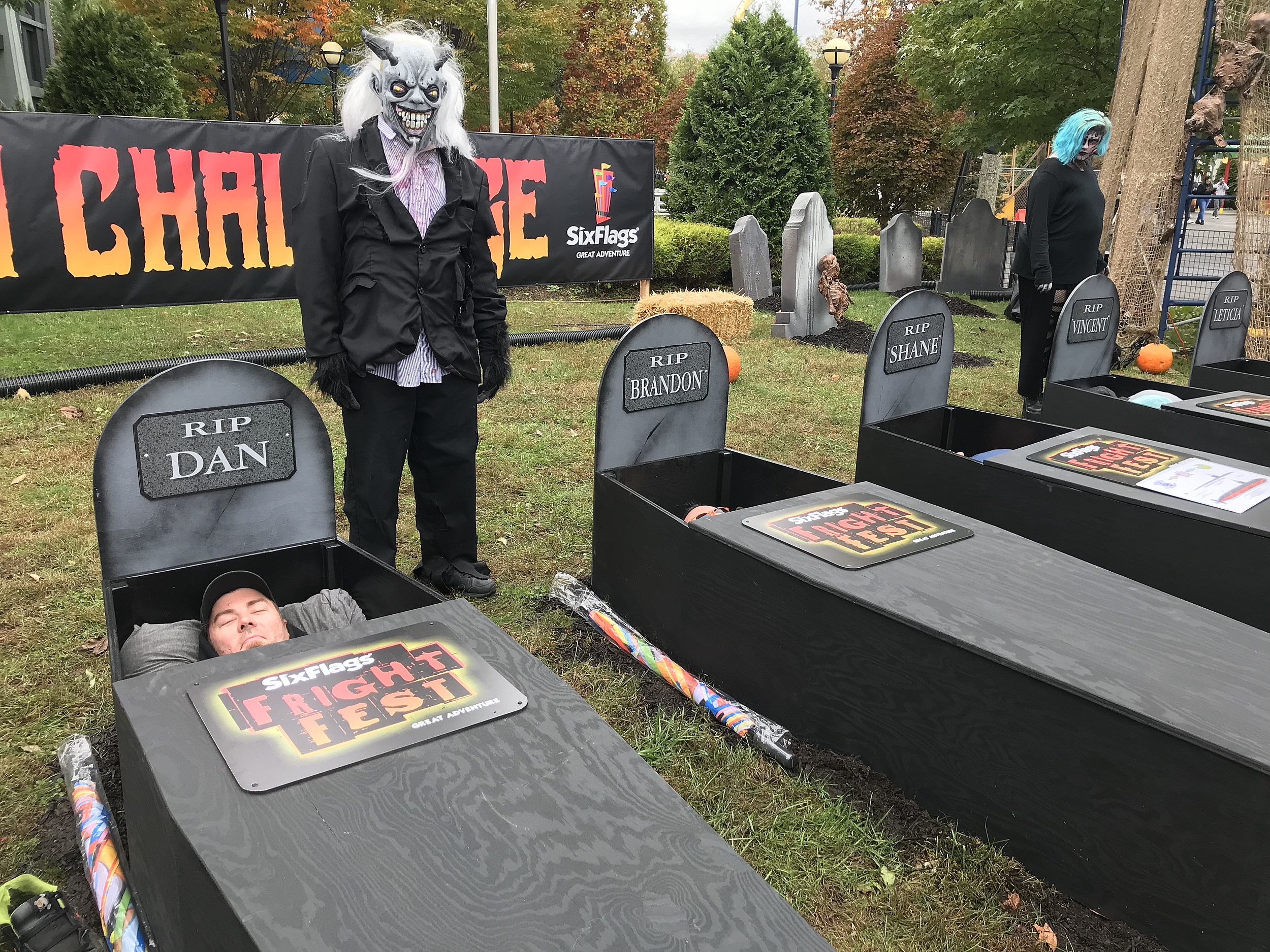 Coffin-Challenge-Coffin-Dweller-Dan-Murt