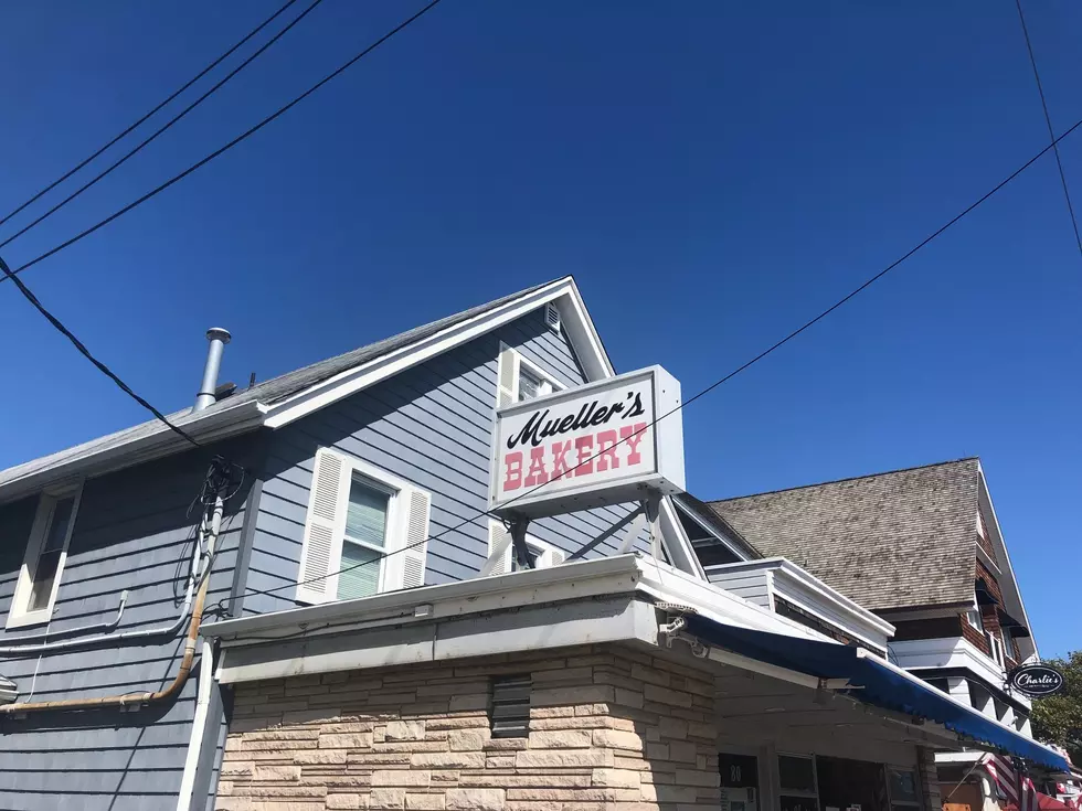 Best Crumb Cake! Bay Head, New Jersey Loves Mueller&#8217;s Bakery