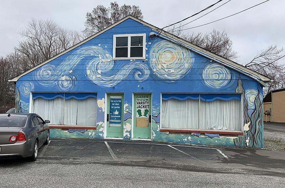 What&#8217;s The Story Behind The Artwork On This Recognizable Brick, New Jersey Building?