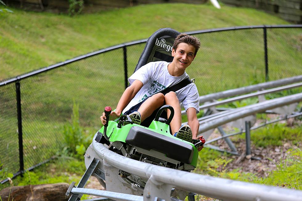 Zoom Through Breathtaking Mountains On Your Personal Rollecoaster