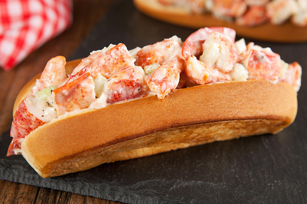 One of the Best Lobster Rolls in America Can Be Found in an Unsuspecting NJ Town