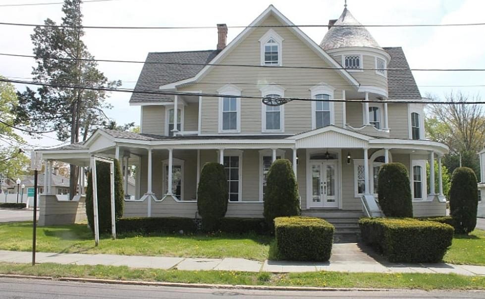 Tour TV’s Famous Sabrina The Teenage Witch House in Freehold, NJ