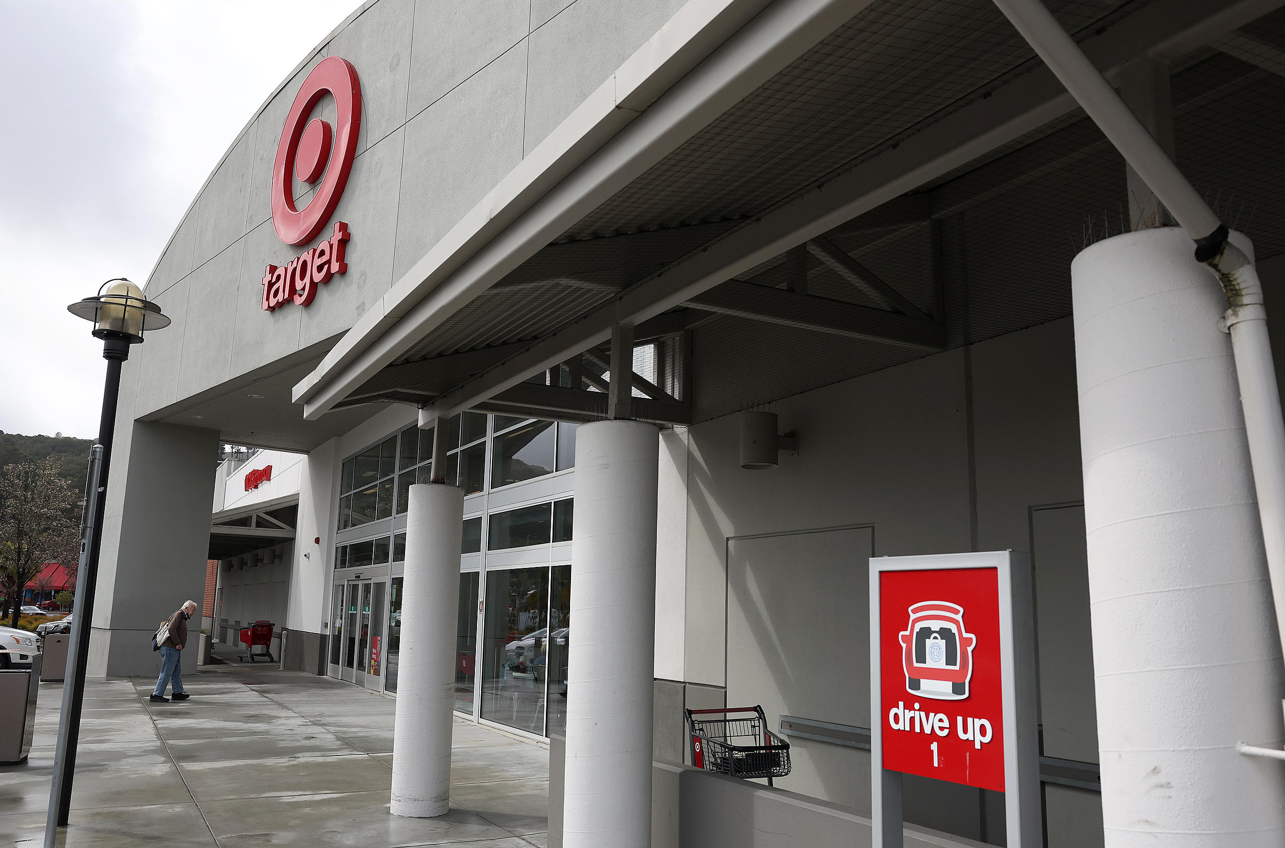 Article claiming KitchenAid has pulled items from Target shelves is satire