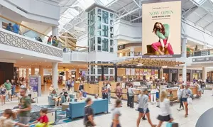 Clothing Store Celebrates Opening at Freehold Raceway Mall