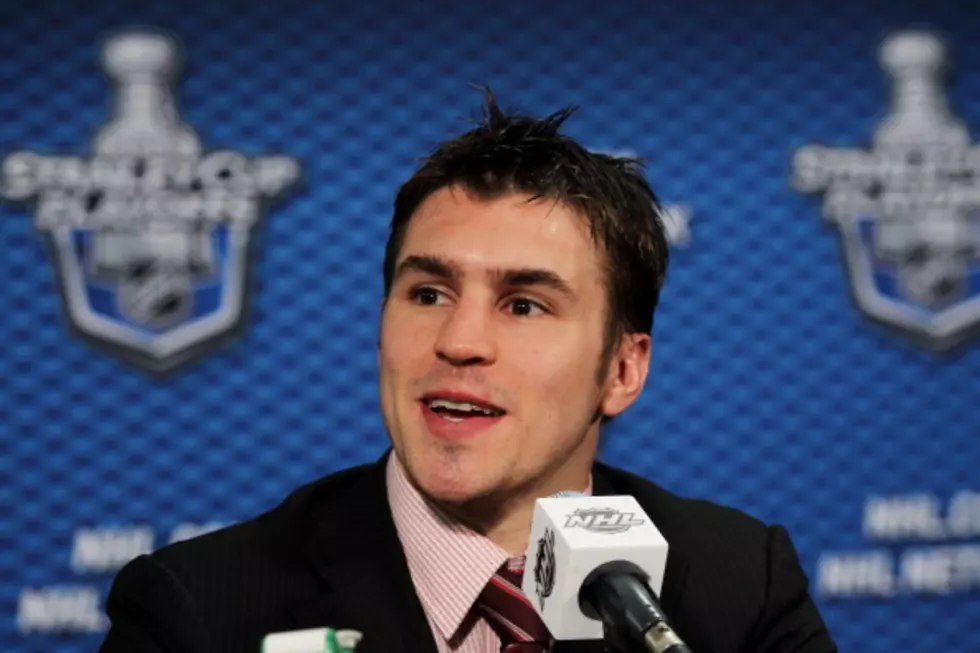 Zach Parise Signs With Minnesota