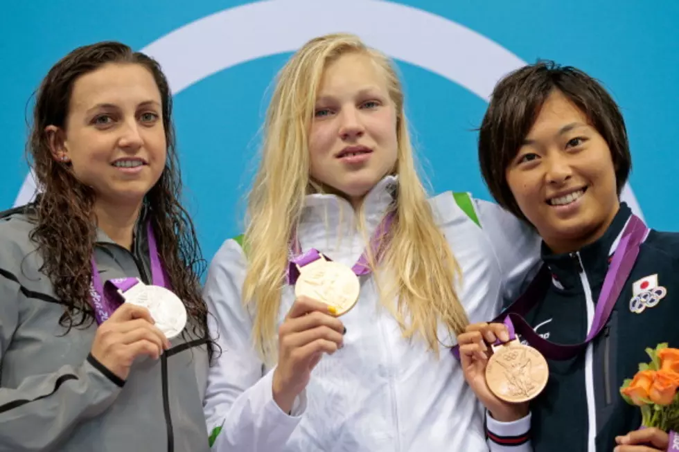Day 3: Soni Wins Silver, No Medals For Men [VIDEO]