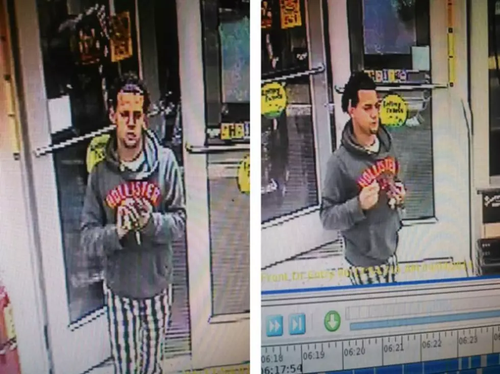 Suspect Sought in Lakewood Wallet Grab
