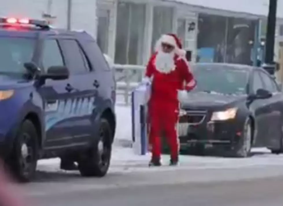 Watch These Traffic Stops Turn Into Christmas Joy [Video]