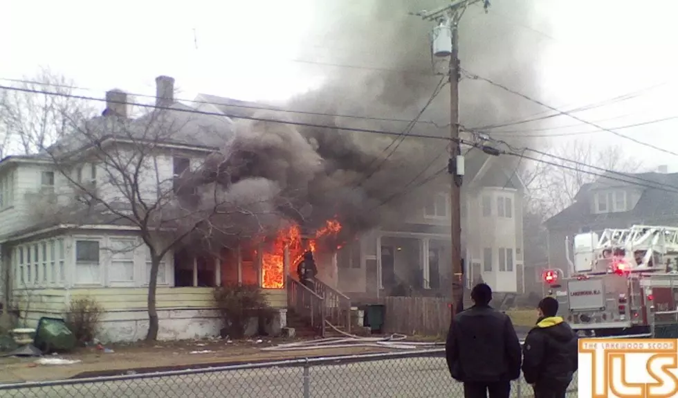 Firefighter burned battling Lakewood house blaze