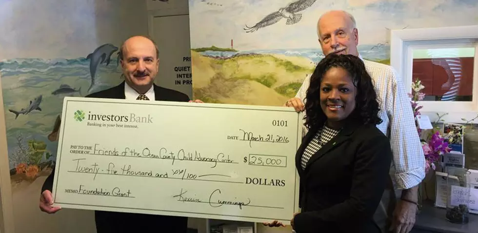 Bank donates $25,000 to Tina&#8217;s House