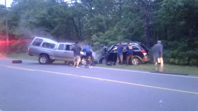 Car Accident Saturday temporarily closes a part of Lacey Rd near GSP