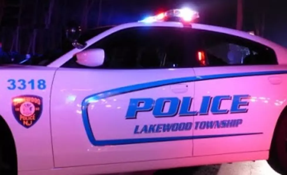 Silver car strikes Lakewood patrol car and keeps driving, police say