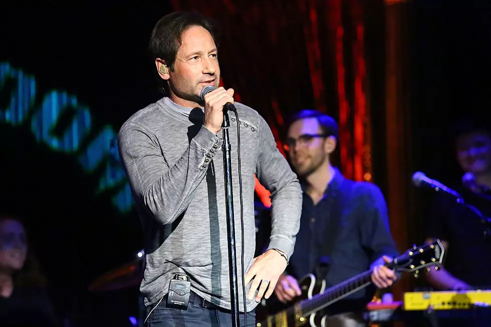 David Duchovny Performs At The Shore Tomorrow [Videos]