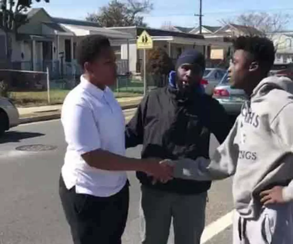 Peaceful end to Atlantic City teen street fight goes viral (VIDEO)