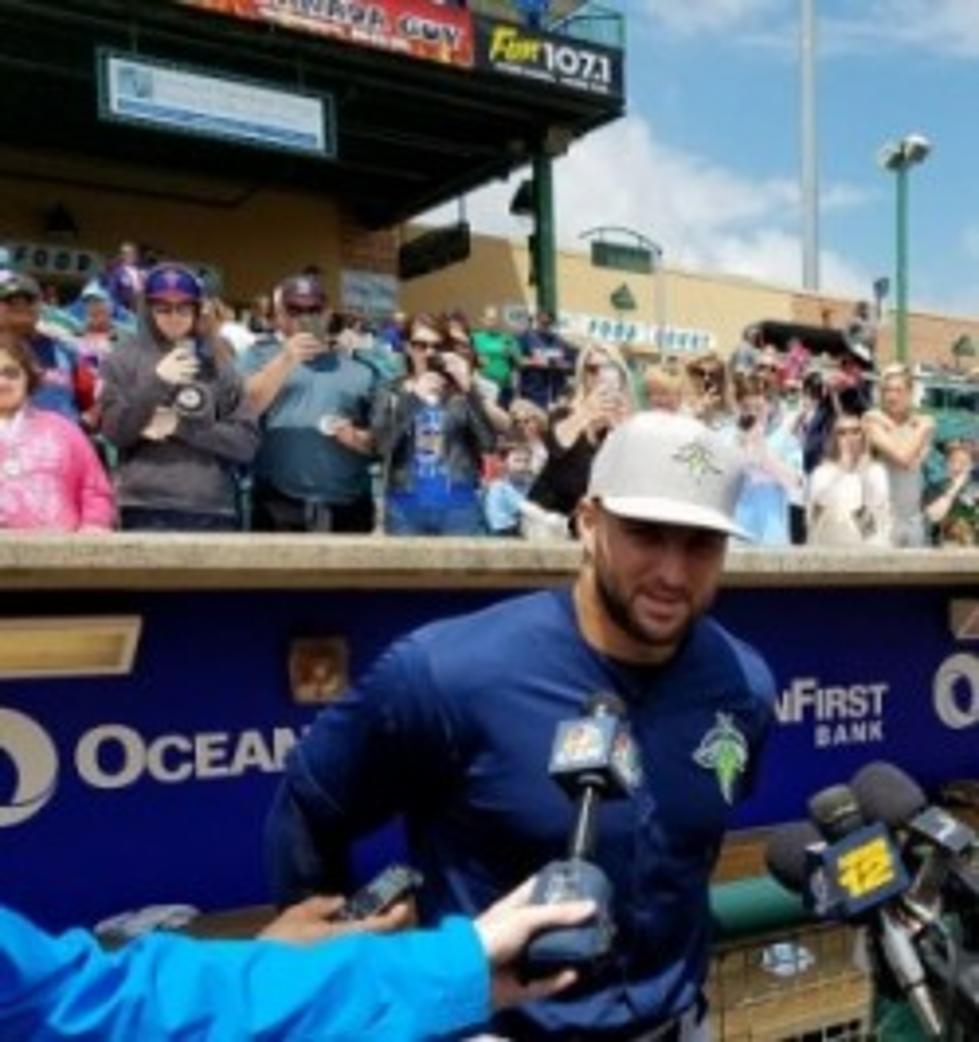 Tim Tebow Gets No Hits in Lakewood&#8230;Yet