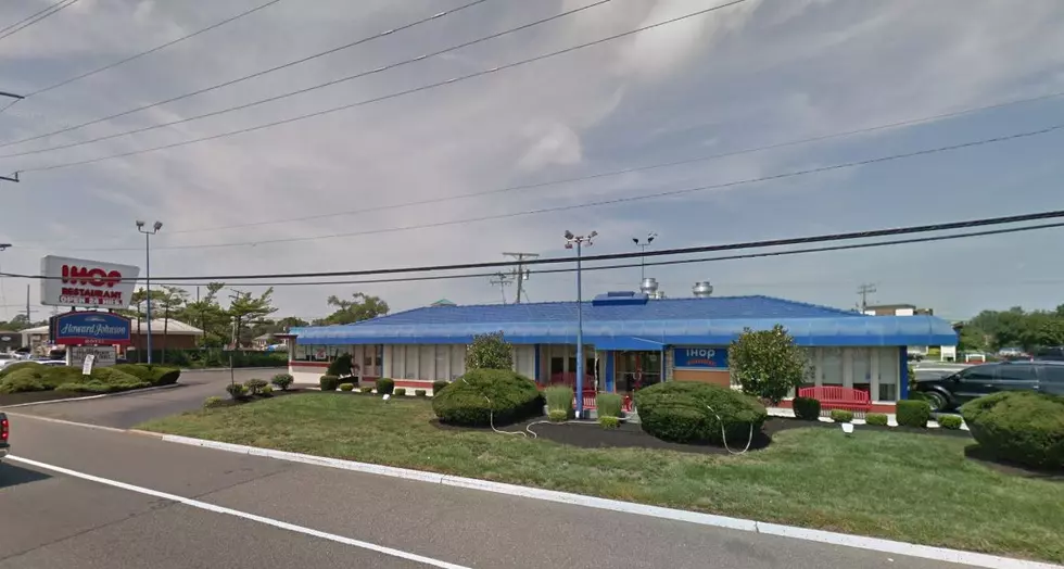 Bomb threat evacuates IHOP and Wawa on Route 37 in Toms River