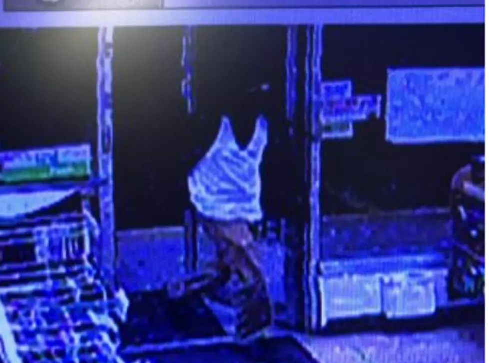 Jackson Police continue search for 7-11 robbery suspect