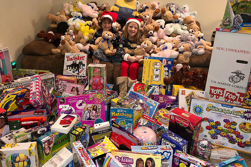 NJ child actor collects 200 toys for kids this holiday season