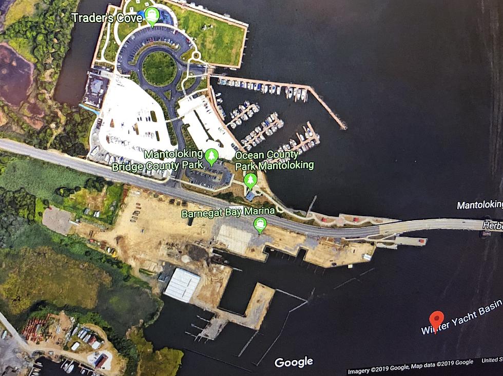 A 4-Story Restaurant, Marina Proposed in Brick