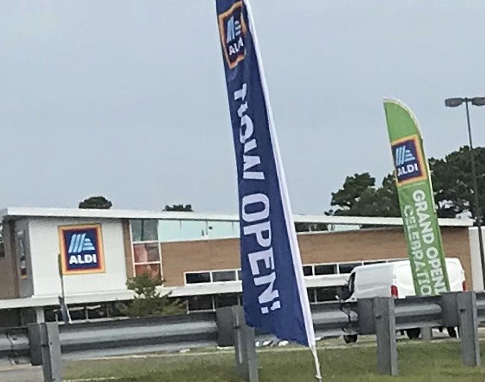 Pictures From Today&#8217;s Grand Opening of ALDI in Forked River