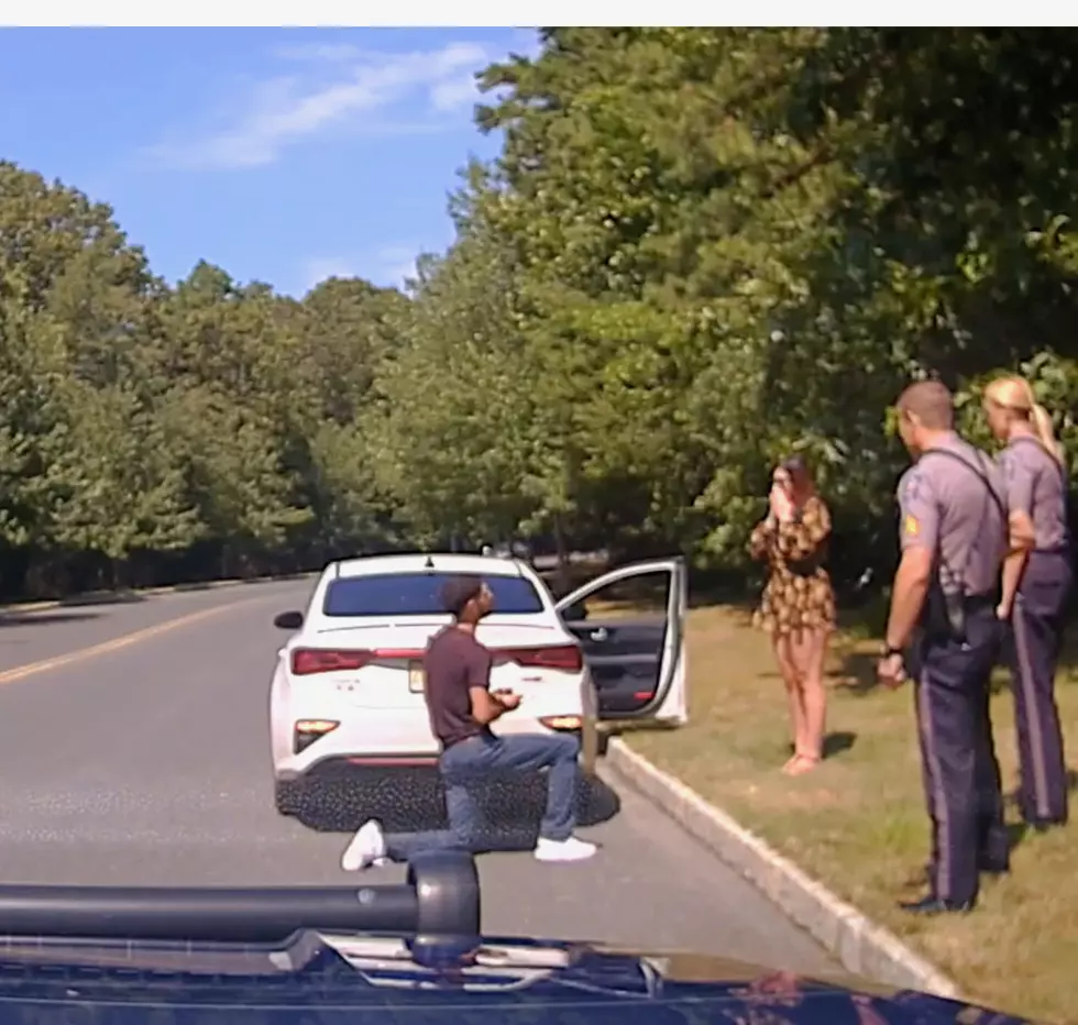 Manchester Police help stage marriage proposal at traffic stop