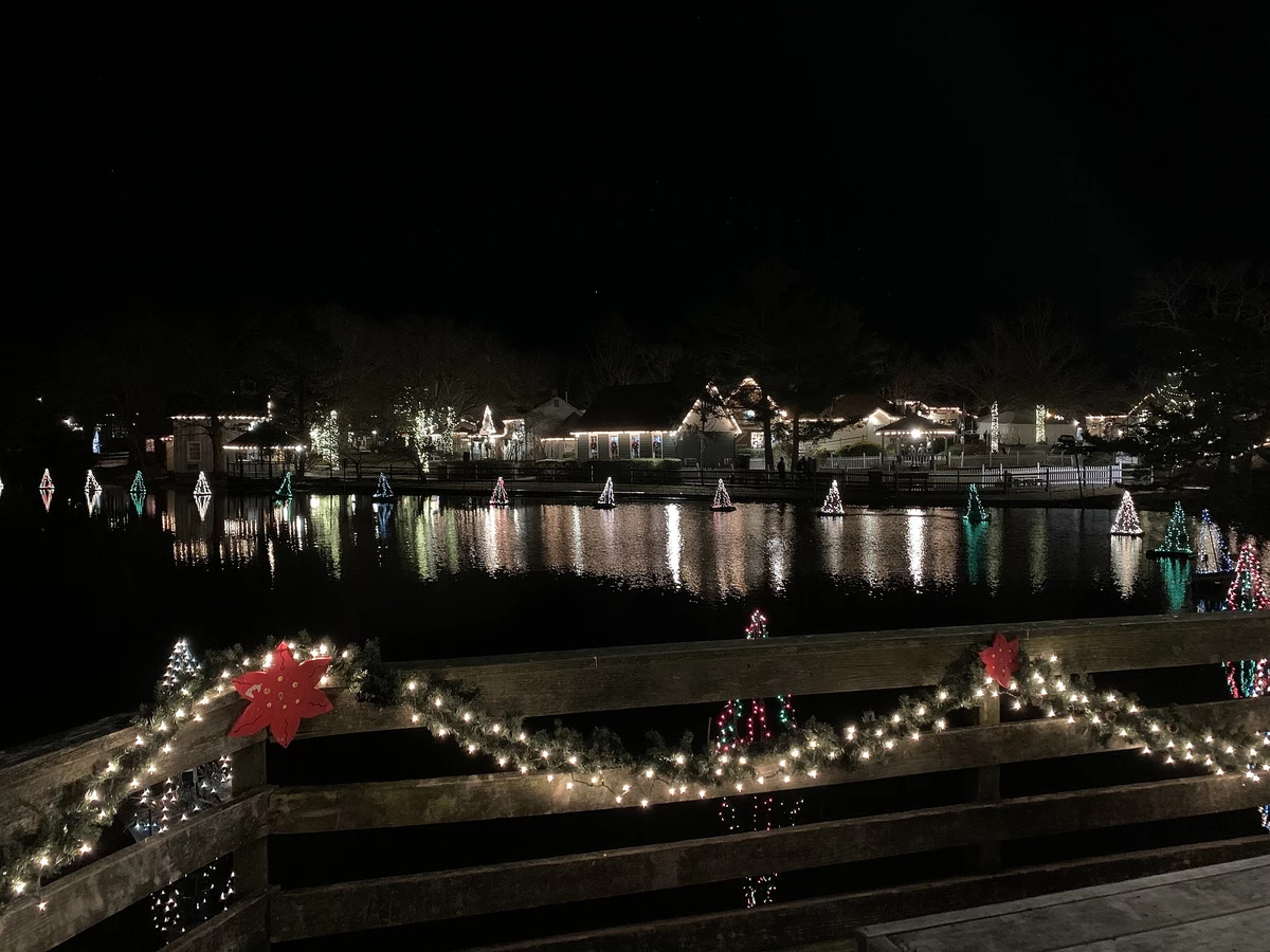 Historic Smithville Village Christmas Lights Display 2020