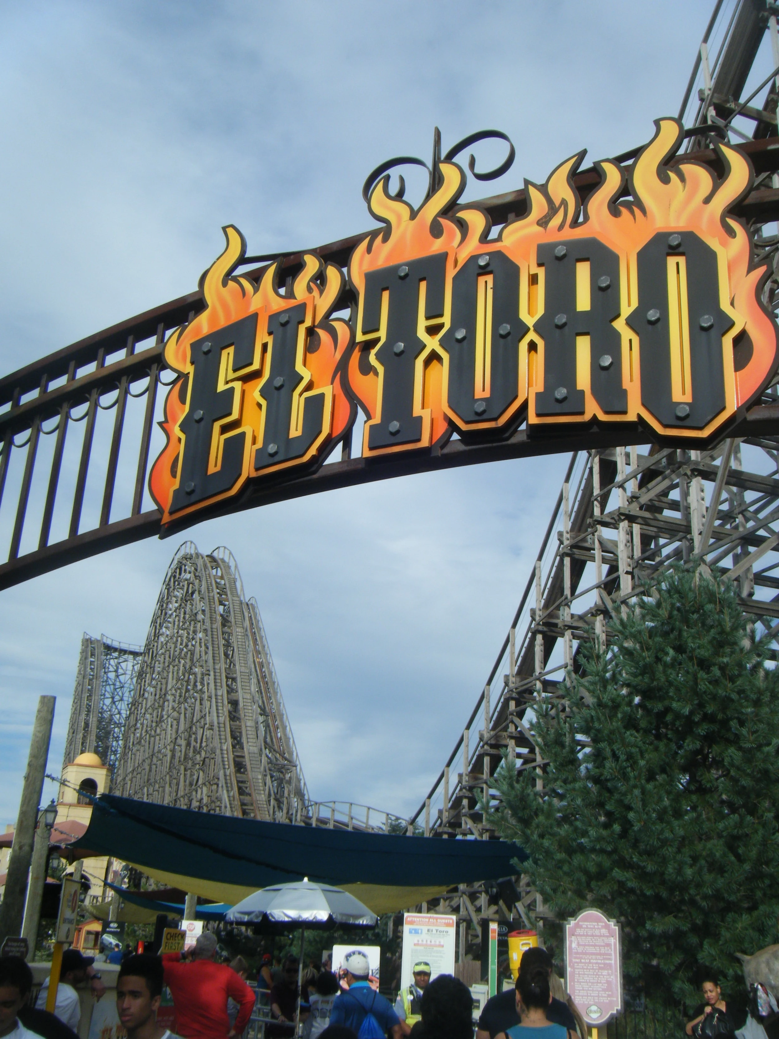 Popular Six Flags Ride, El Toro, Will be Back Online In Spring
