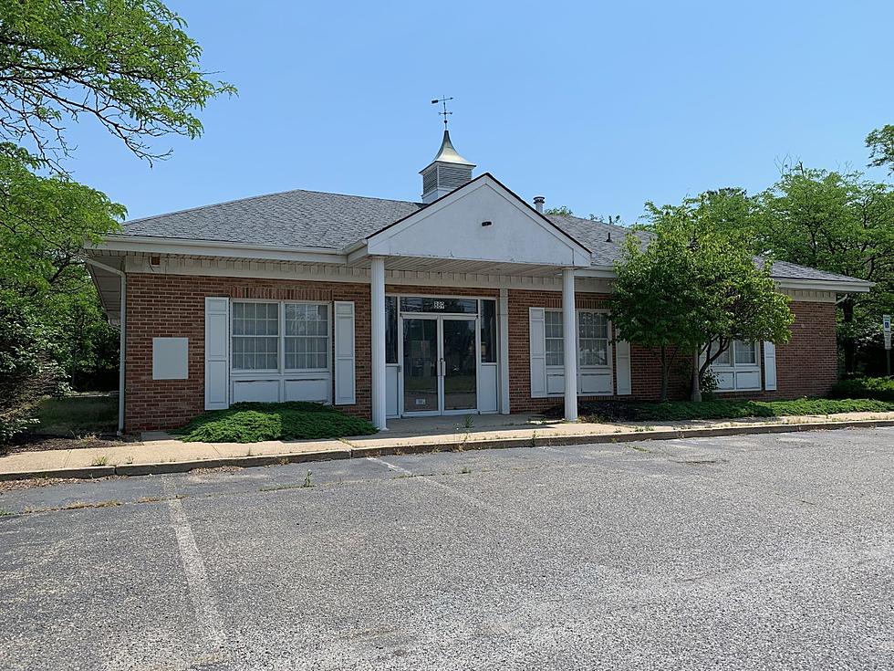 WOW! Another Empty Building on Fischer Blvd in Toms River, New Jersey