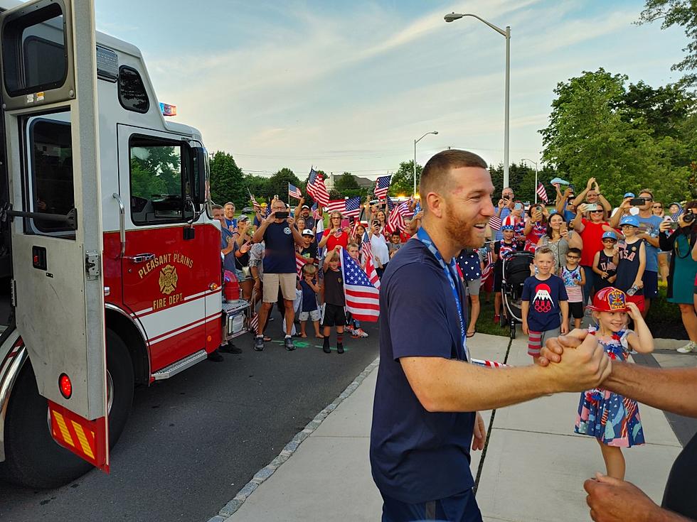 Toms River’s Todd Frazier welcomed back home from Tokyo Olympics in style