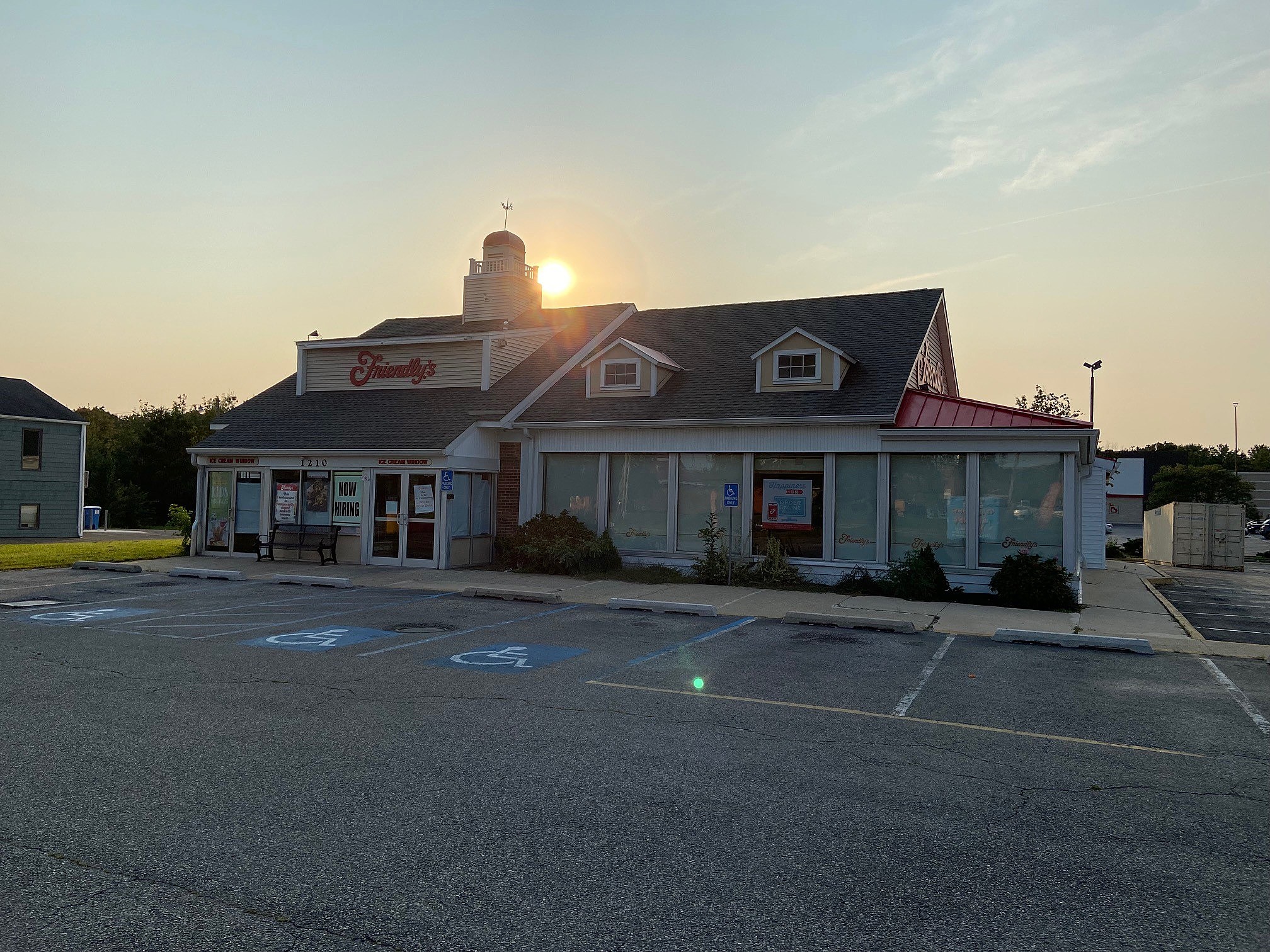 Friendly's Closes Restaurant In Toms River