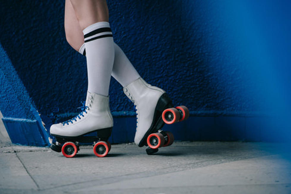 Groovy! Philadelphia, PA&#8217;s Outdoor, Retro Rolling Skating Rink is Back