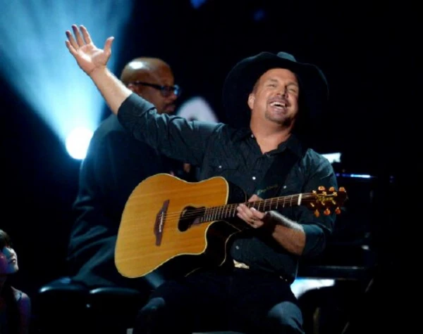 Garth Brooks – World Tour, TV Special by Scorsese & New Music