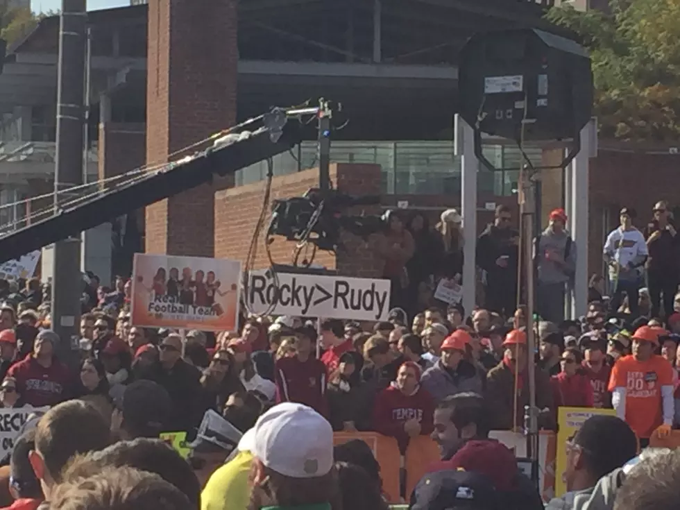 Jennifer Lynn’s College Gameday Experience [PICTURES]