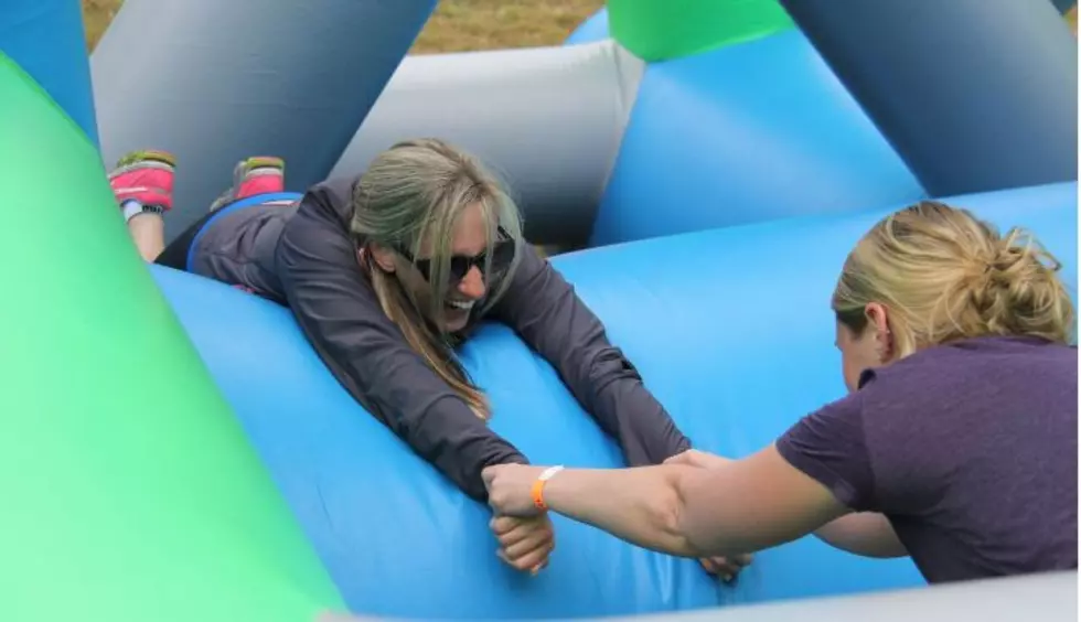 10 People Who Totally Failed at Insane Inflatable 5K [PHOTOS]