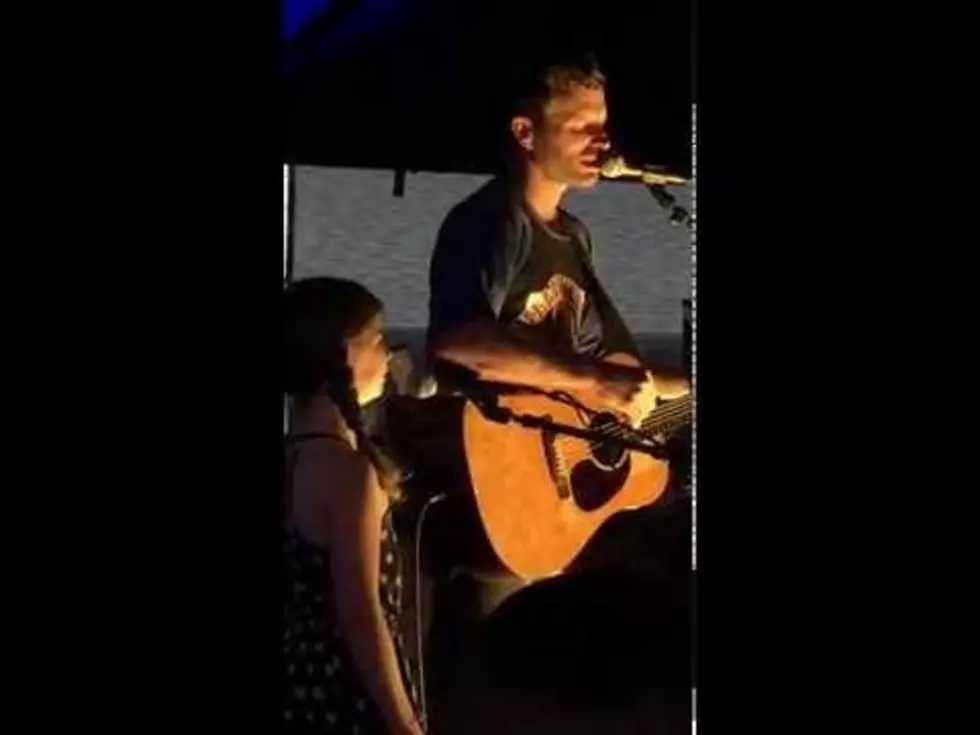 Watch Dierks Bentley&#8217;s Daughter Join Him for &#8220;Different for Girls&#8221; [VIDEO]