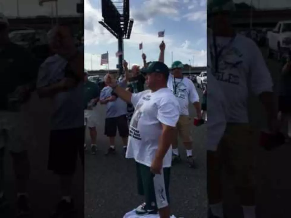 Philadelphia Eagles Fans Stomp on Kaepernick Jersey [WATCH]