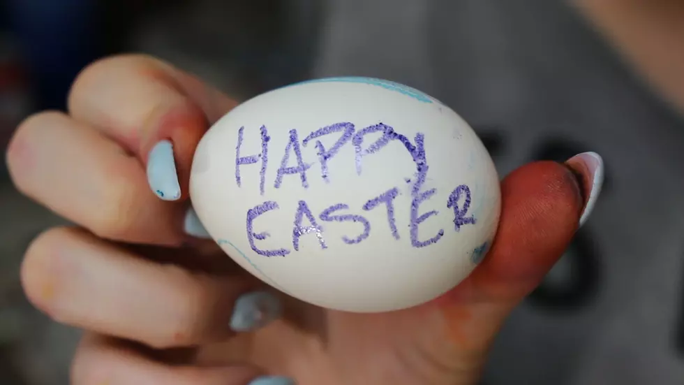 The Internet Made Me Do It – Weird Ways to Dye Eggs [Video]
