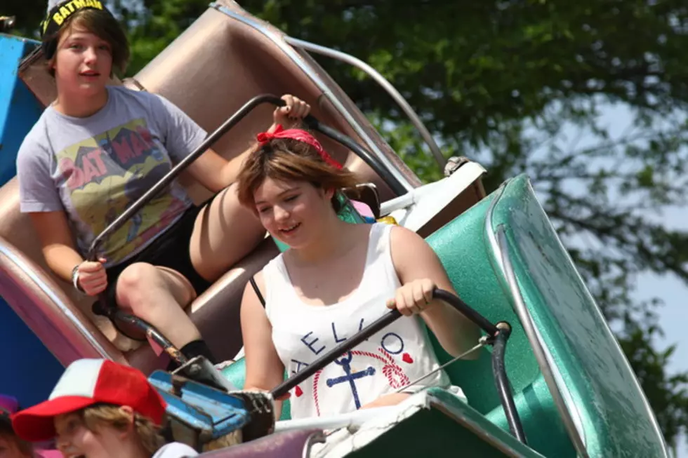 Watch What Happens When Your Seat Belt Isn&#8217;t Tight on the Ride [NSFW VIDEO]