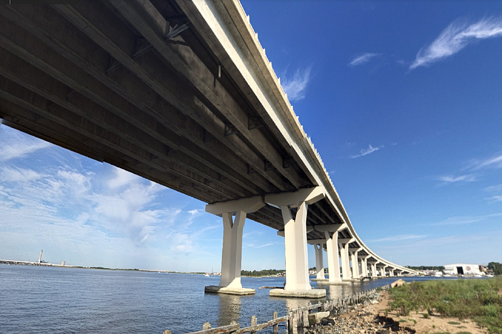 Twitter Claims A Woman Jumped From the 9th Street Bridge