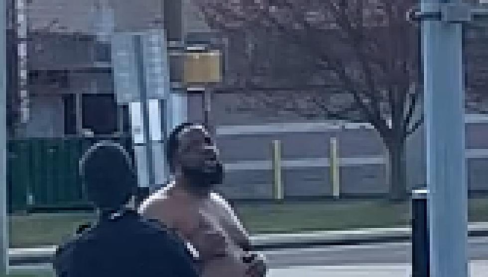 Atlantic City Police Forced to Deal With Naked Guy