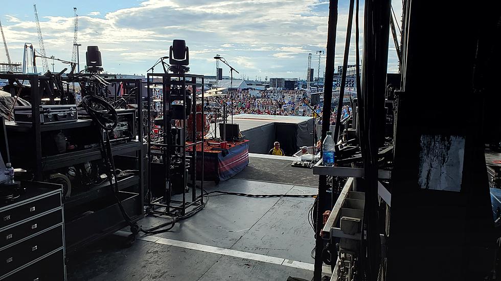 An Exclusive Look Backstage at the Barefoot Country Music Fest