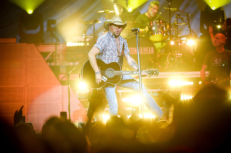 Jason Aldean Will Headline 2022 Barefoot Concert in Wildwood