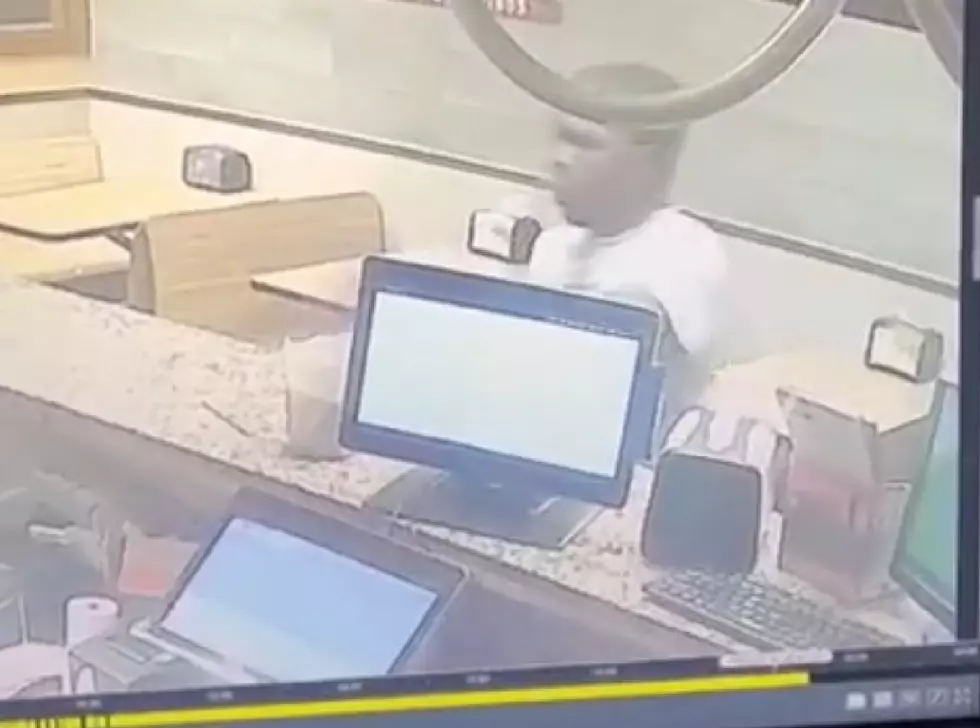 Watch as Young Man Steals Tip Jar From Galloway, NJ, Pizza Place