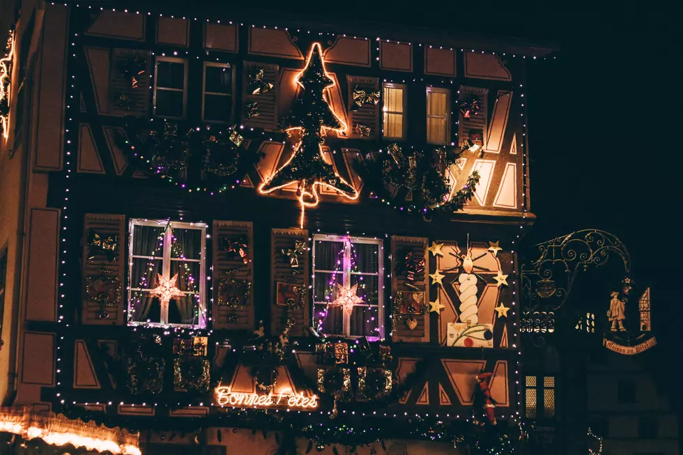 Enjoy A Professional-Quality Light Show In Dennis Township, NJ, This Holiday Season
