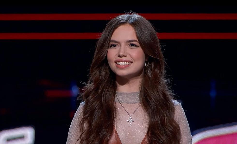 4 Chairs Turn for Galloway,NJ Singer Mara Justine on The Voice