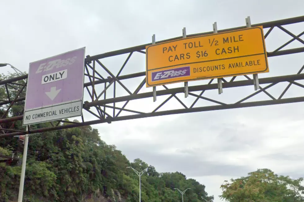 E-ZPass signs approaching the Lincoln Tunnel - Photo: Google Maps
