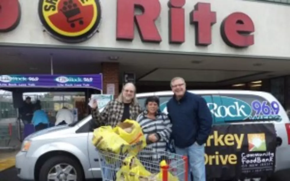Lite Rock&#8217;s Holiday Food Drive in Absecon