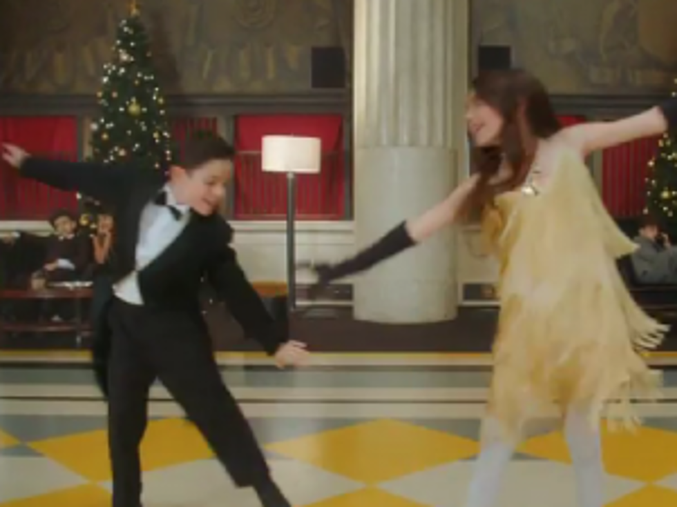 Michael Buble and Idina Menzel&#8217;s New Spin on &#8220;Baby, it&#8217;s Cold Outside&#8221; [VIDEO]