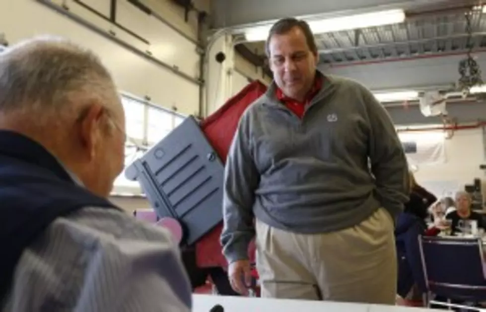 Chris Christie’s Most Popular Gift as Governor? 77 Diet Books!