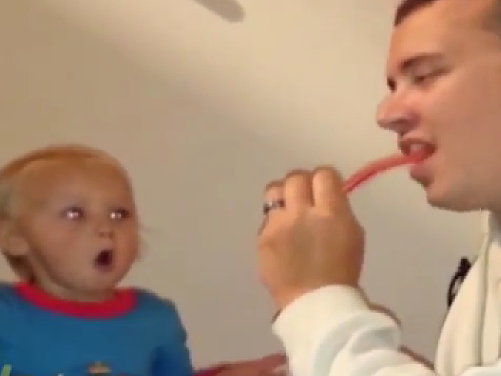 Awesome Video of the Week: Dad’s MagicTrick Amazes Little Boy